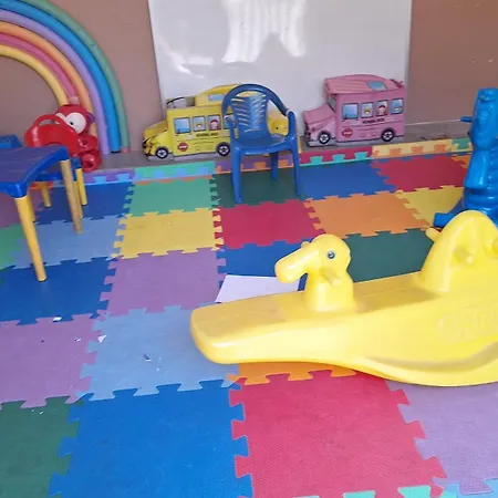 Casa de hospedes em condominio com lazer-2